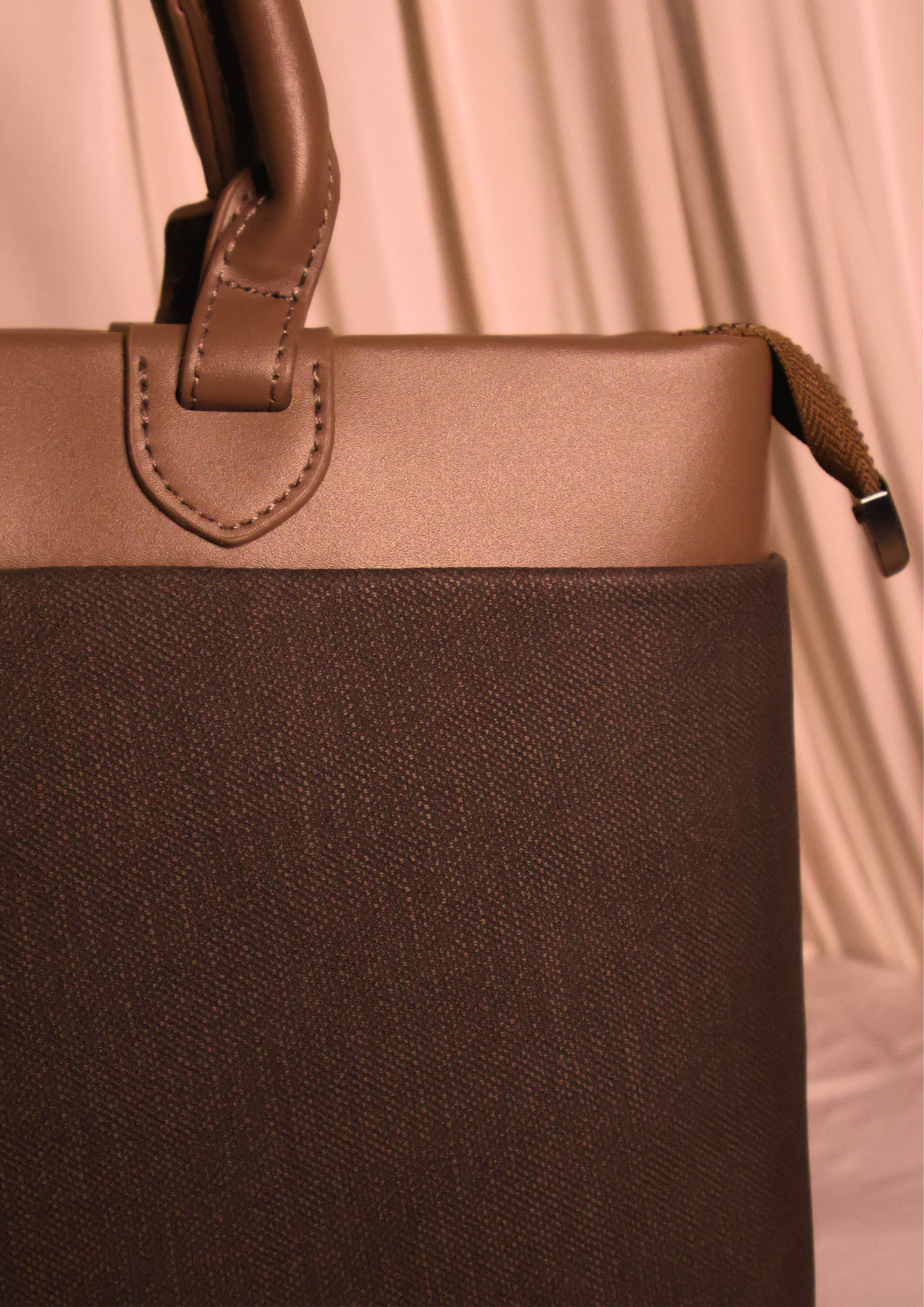 Nakhre di Chabi Satchel Bag